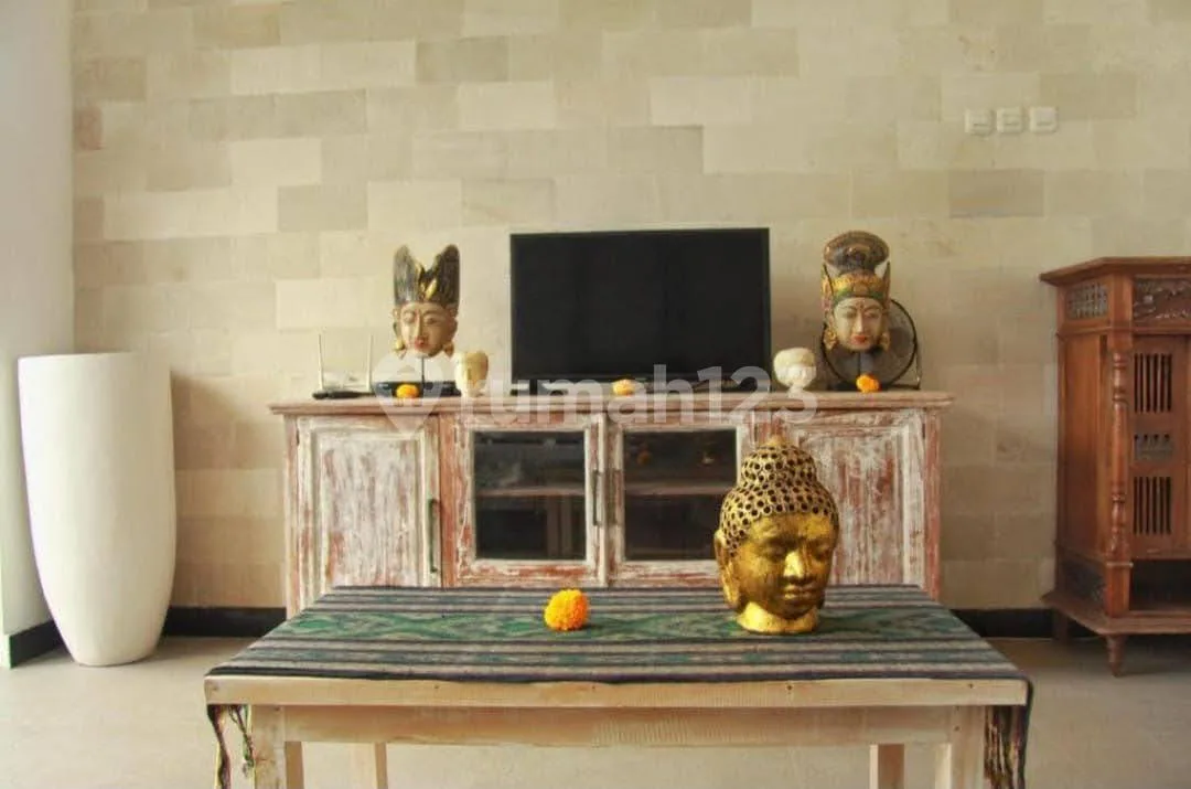 Dijual Villa di Pererenan, Canggu - Image 2 of 4