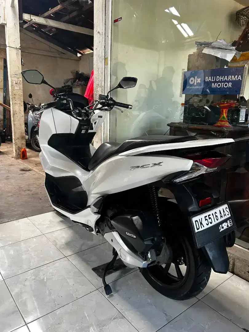 Honda. PCX. 150 CC thn 2018 cash. Bali dharma. Motor - Image 1 of 7