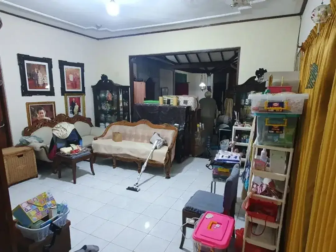 DIJUAL RUMAH STRATEGIS – LOKASI PREMIUM, DEKAT SEKOLAH DAN JALAN UTAMA - Image 7 of 10