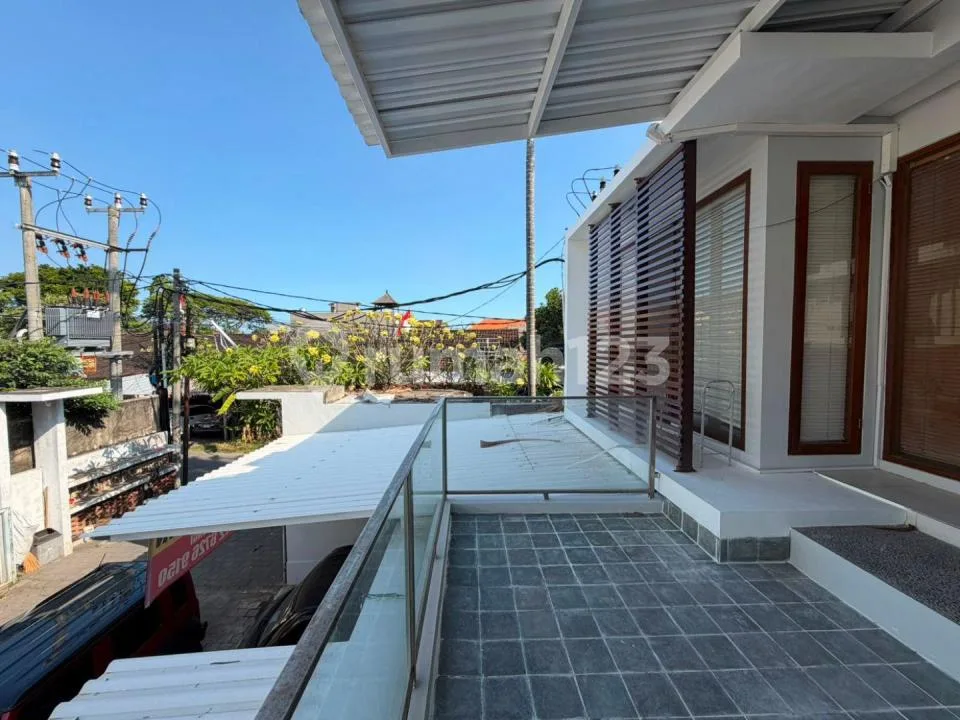 Modern Family Home For Rent In Sanur Semi Furnished - Image 3 of 4