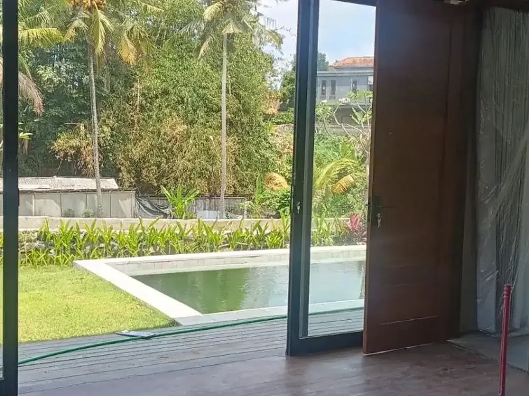 FOR SALE  RENT  BRNAD NEW VILLA PRIVAT BIG GARDEN FULLY FURNISHED DI TEGALALANG UBUD - Image 5 of 10