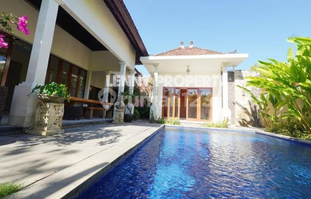 Charming Three Bedrooms Villa In Beachside Sanur - Image 2 of 4