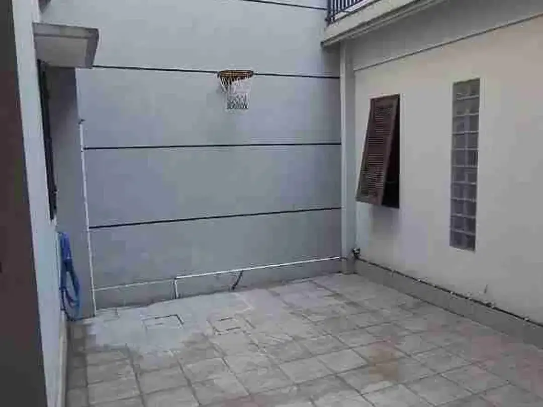 di jual rumah minimalis 2lantai di pusat renon - Image 5 of 6
