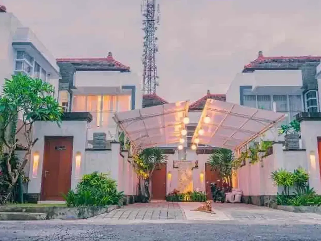 FOR RENT VILLA AREA TANJUNG BENOA NUSADUA BALI - Image 1 of 9