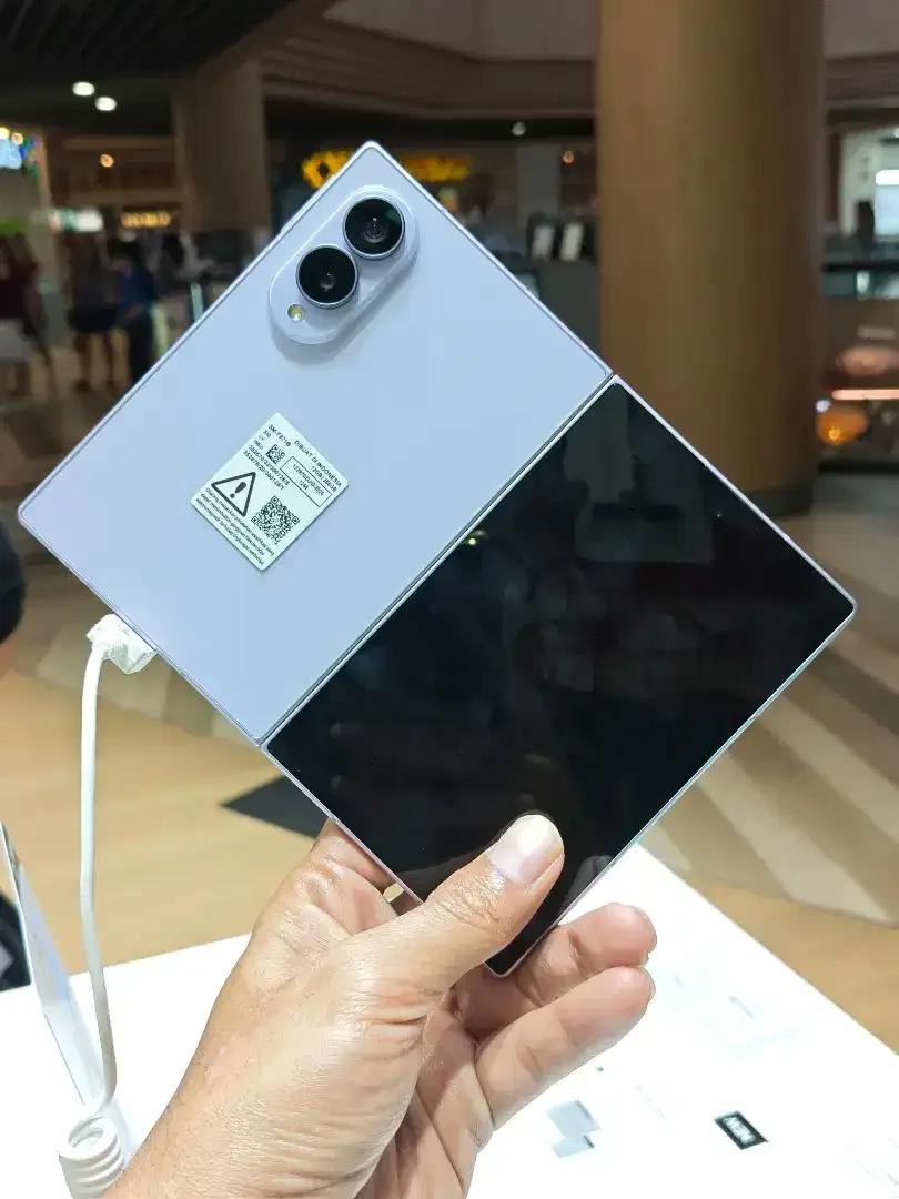 PROMO CICILAN SPESIAL SAMSUNG FOLD 8 - Image 1 of 1