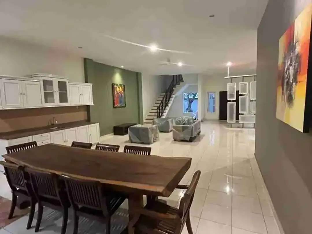jual Rumah exclusive dan besar di kompleks Sekar Tunjung Denpasar - Image 8 of 10