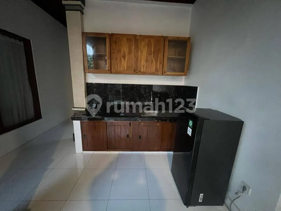 Villa Full Furnished dengan Kolam Renang Dekat Pantai di Padonan - Image 2 of 4