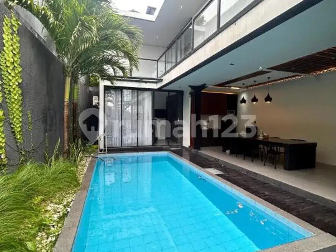 Luxury Fully Furnished Villa Pecatu - 5 Menit ke New Kuta Golf - Image 1 of 10