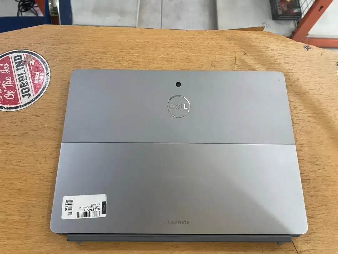 DELL Latitude 7210 2in1 Core i5Gen10 Ram 8GB SSD 256GB Slim Touchscren - Image 9 of 10