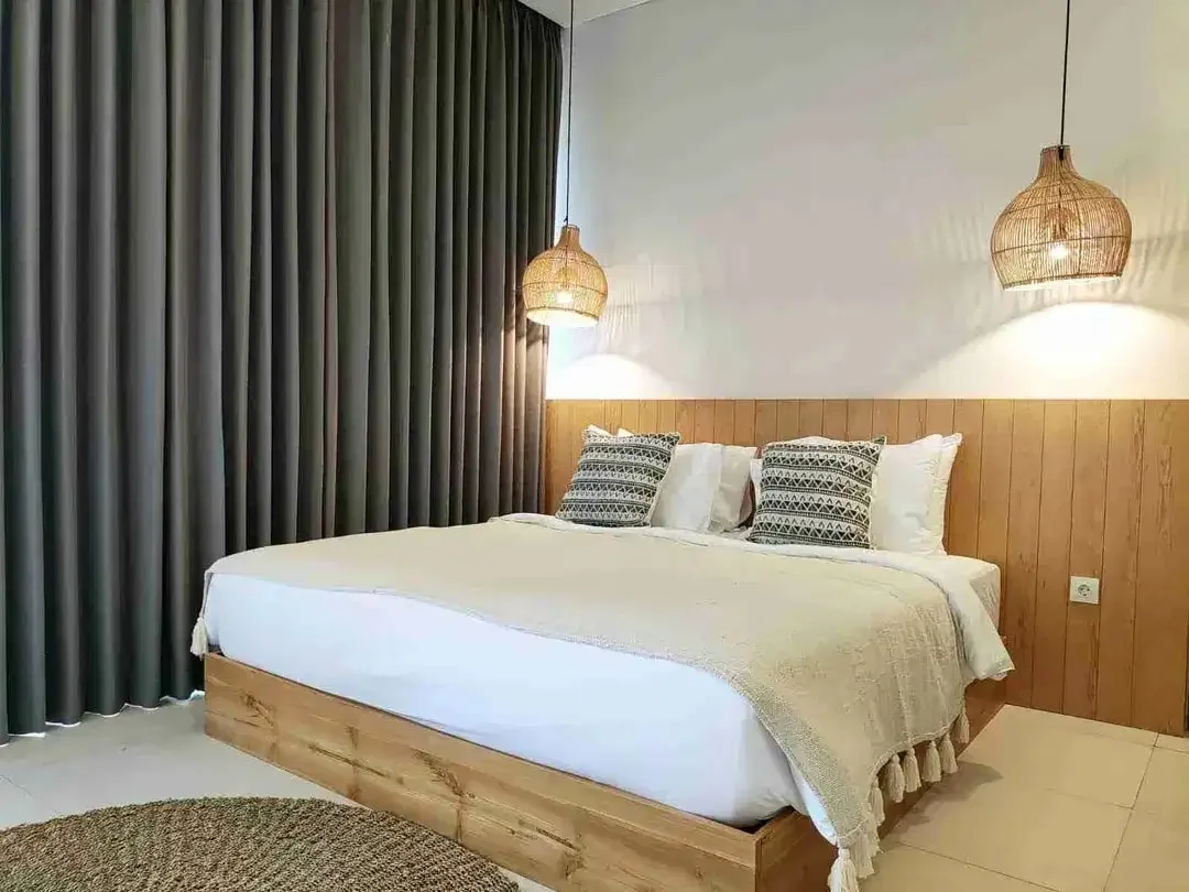 BRAND NEW LUXURY 3 BEDROOM AT PERERENAN CANGGU BALI - Image 9 of 10