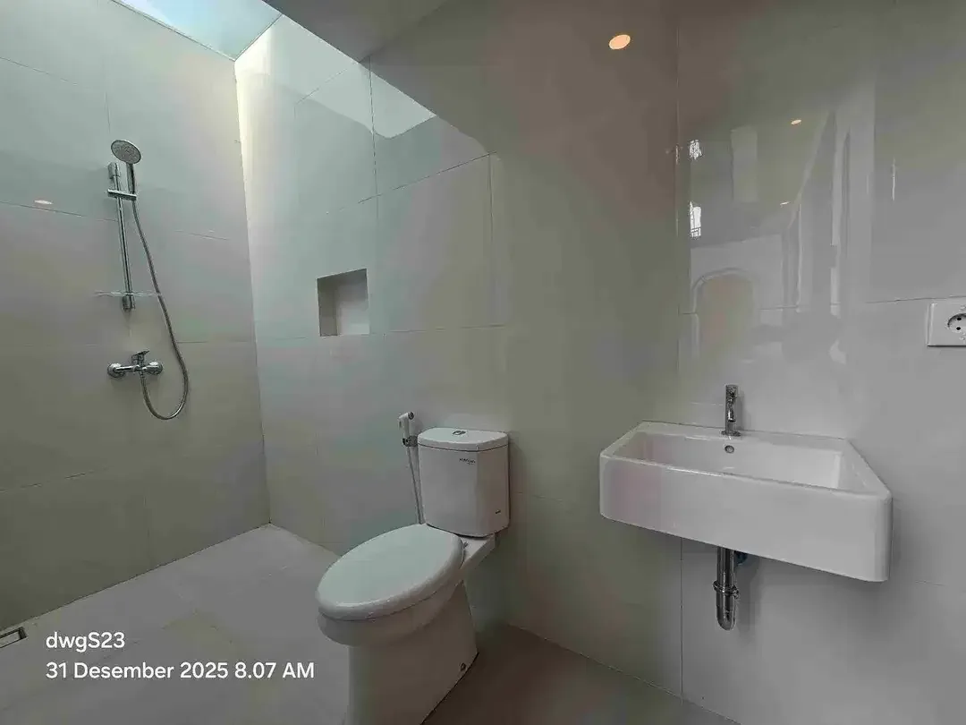 dijual villa baru lantai 2 tububeneng canggu - Image 4 of 10
