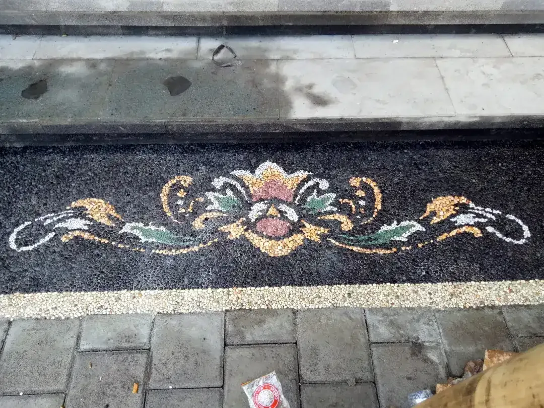 Pemasangan batu sikat dan bangunan - Image 4 of 10