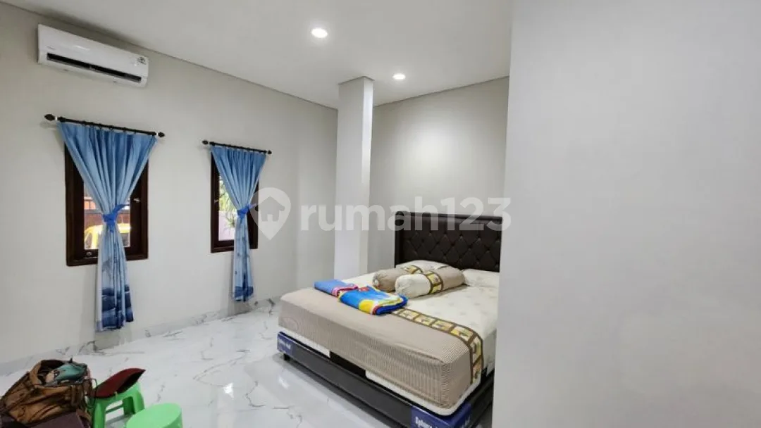 Modern House In Taman Mumbul Complex Nusa Dua Badung - Image 2 of 4