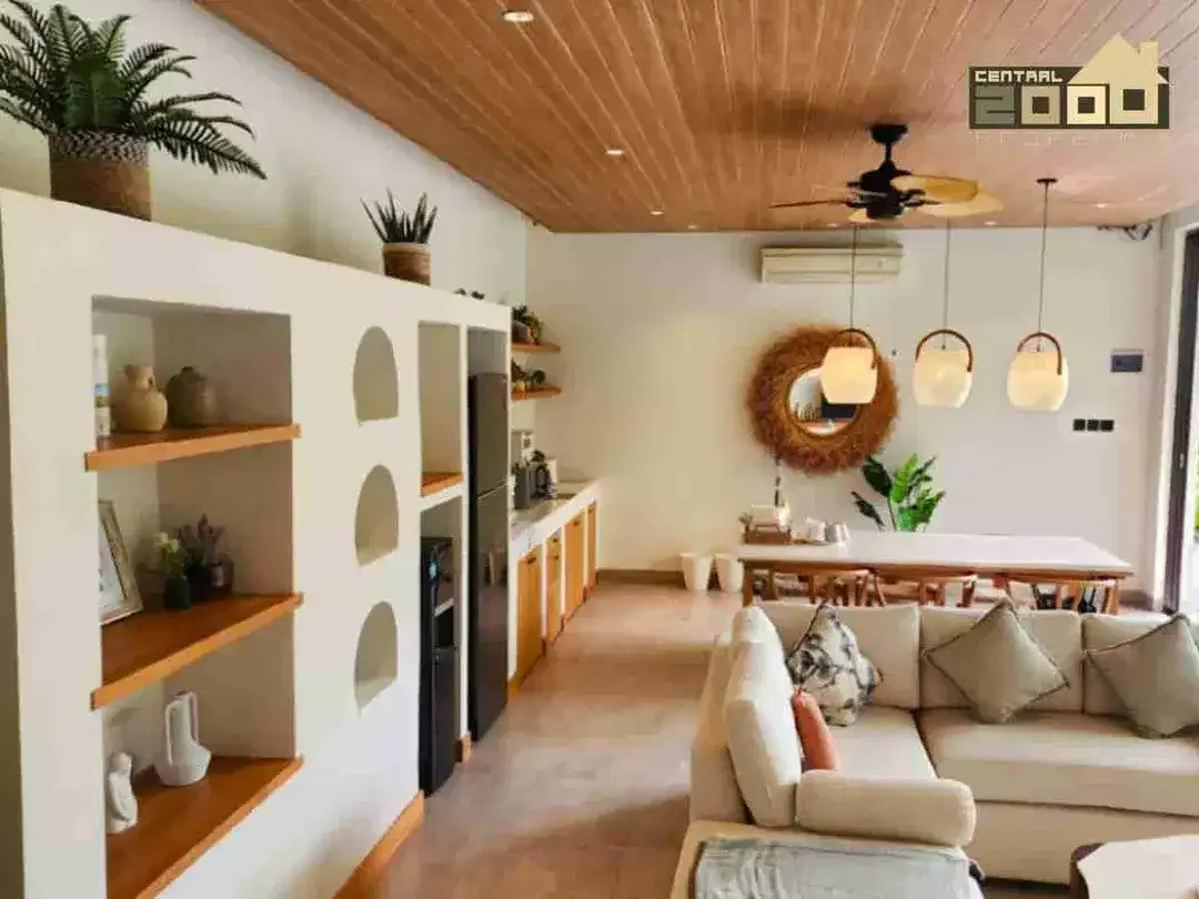 Luxury Freehold Villa with Large Pool & Garden – Umalas Area - Image 5 of 10