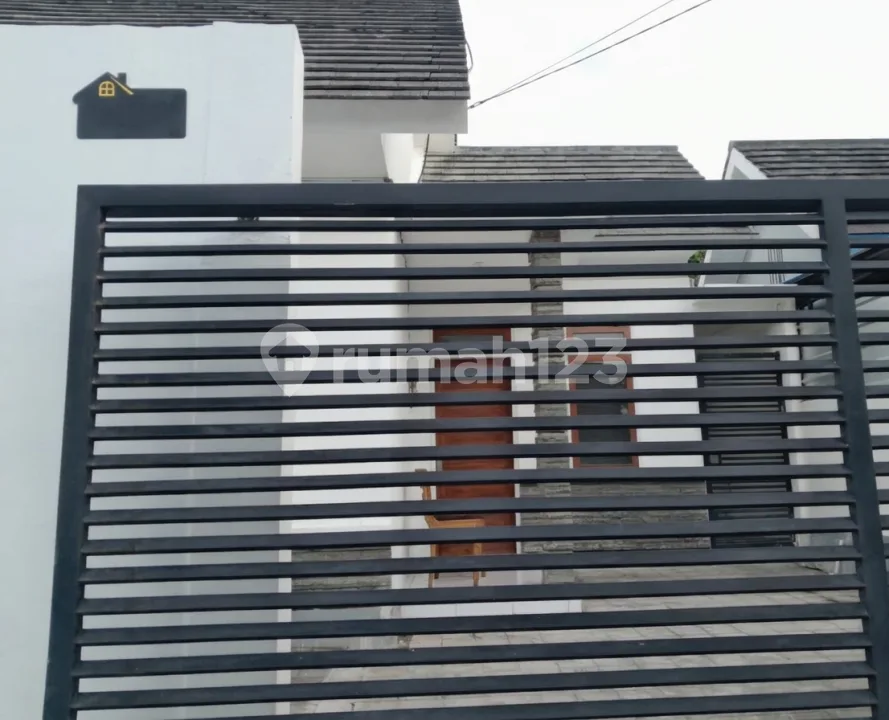 D Villa Full Furnished Siap Huni Strategis di Sawangan - Image 3 of 4