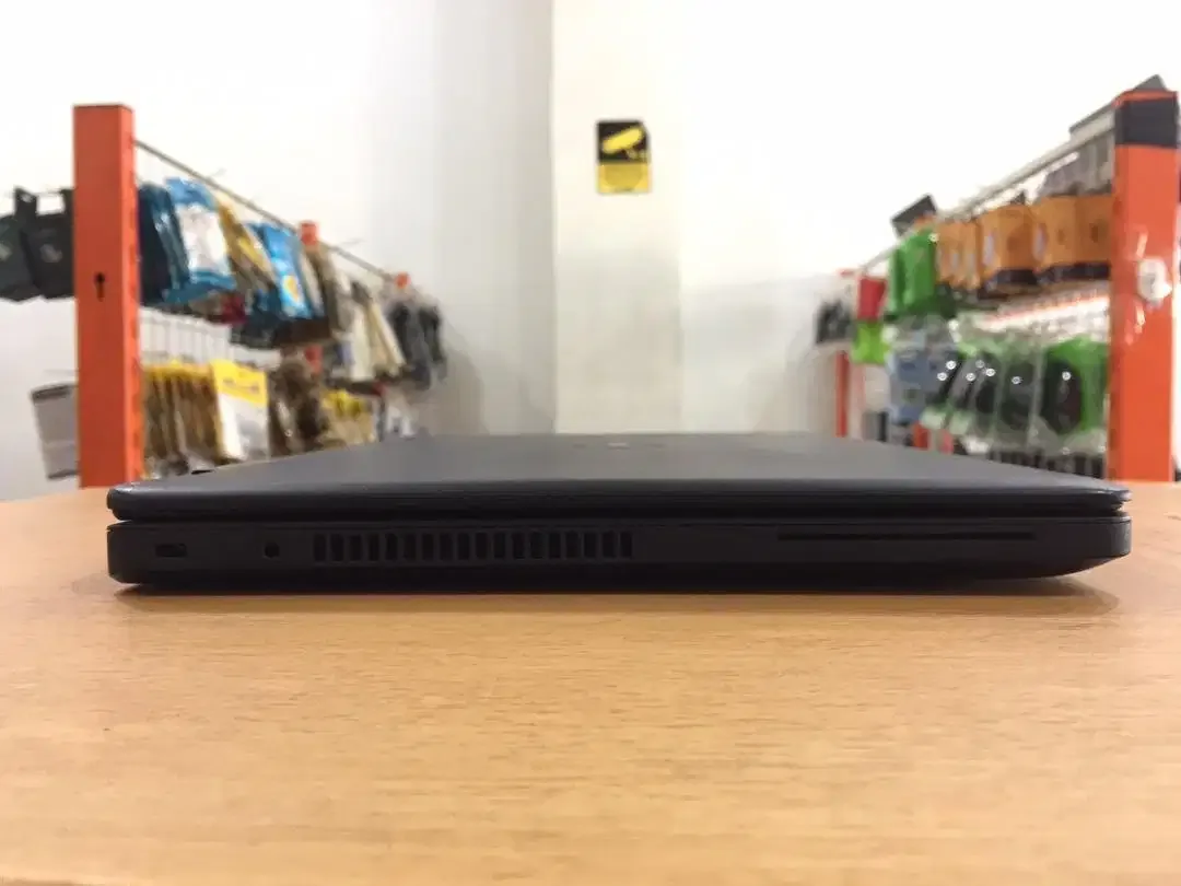 DELL Latitude E5450 Core i7 Ram 8GB SSD 256GB VGA Nvidia 2GB Mulus - Image 6 of 10