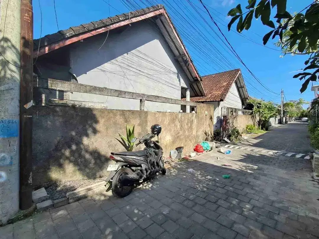 Jual Tanah Luas 235m²/2.3are, Bonus Bangunan Koskosan area padat Pemukiman yg strategis.r - Image 2 of 3