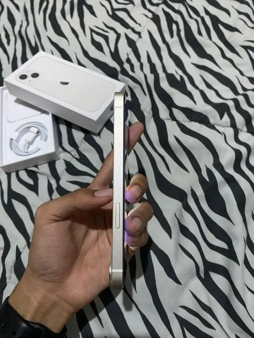 Iphone 13 128 All Operator - Image 3 of 5