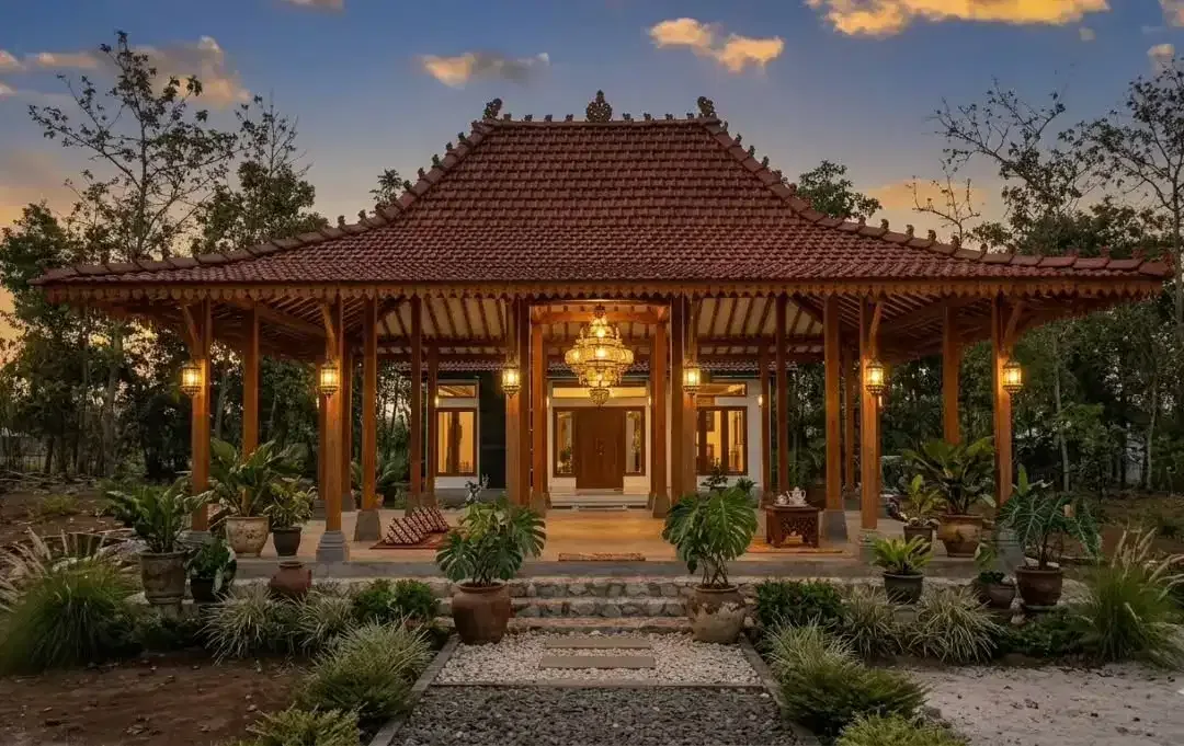 Rumah Limasan.Rumah kayu.Rumah klasik - Image 1 of 1