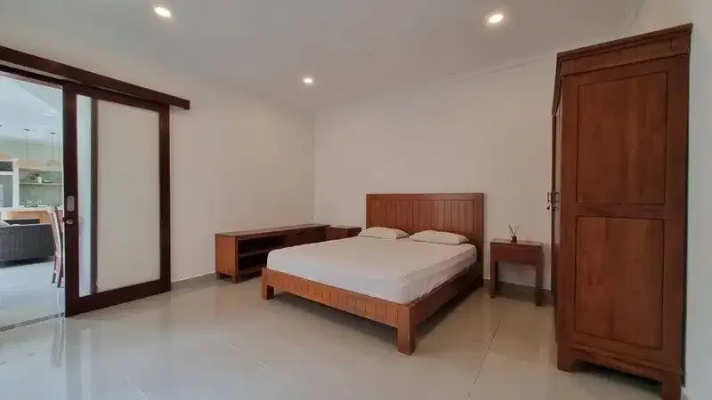 Dijual Villa Modern View Sawah & Akses Jalan Lebar di Area Kerobokan - Image 2 of 10