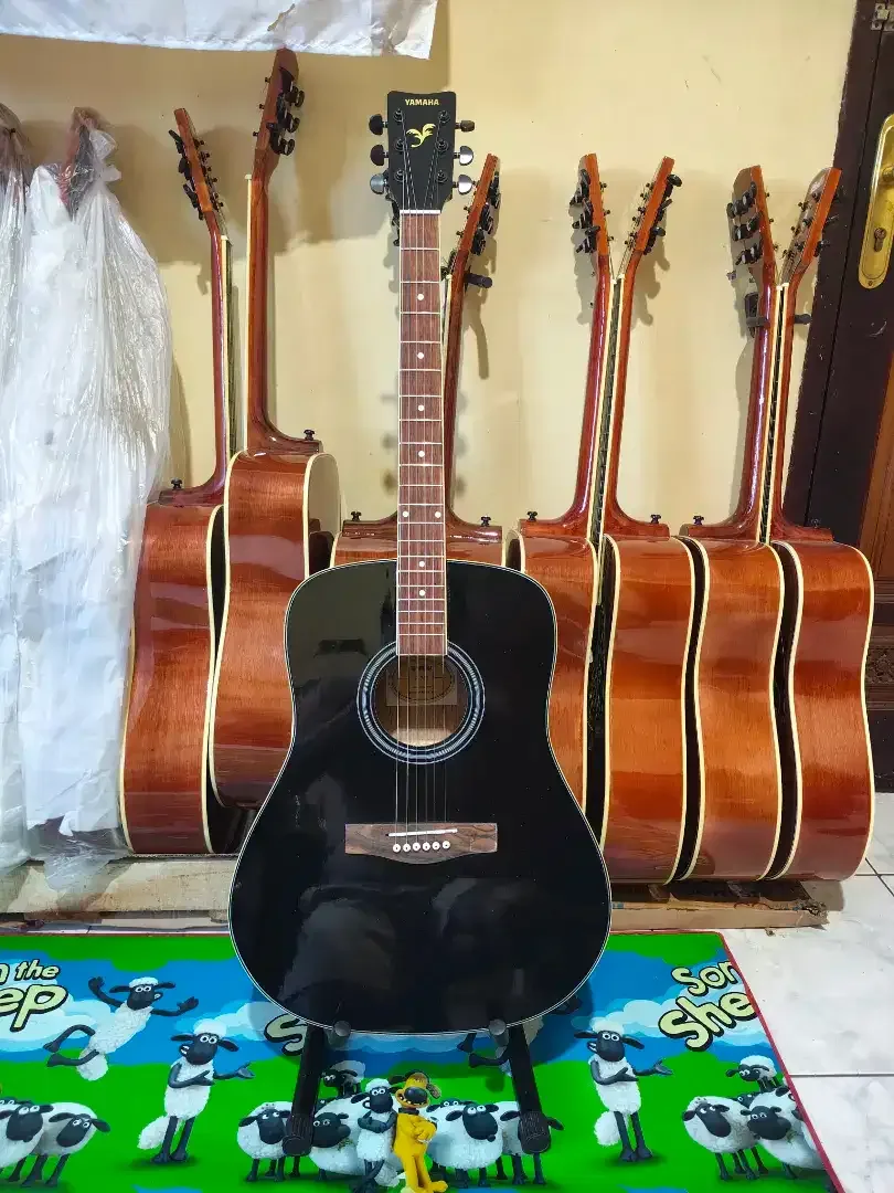 Gitar akustik murah new - Image 1 of 3