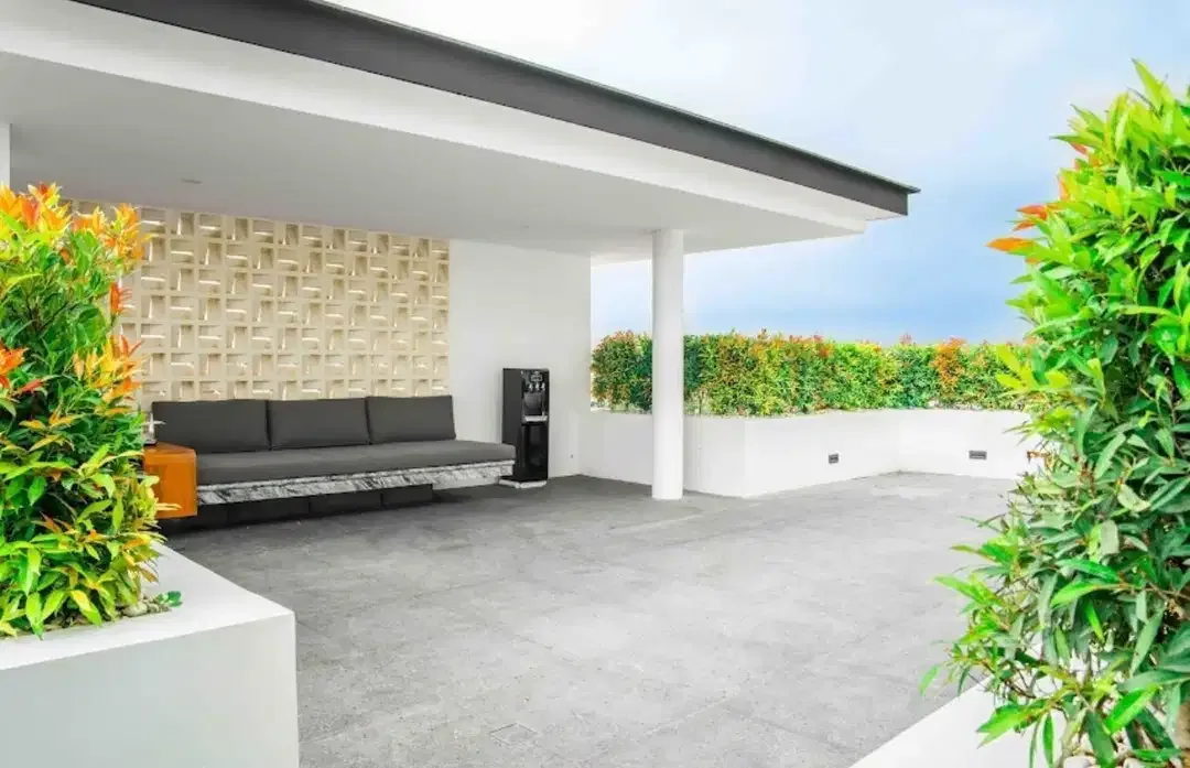 Modern 5-Bedroom Villa for Yearly Rental - Image 9 of 10