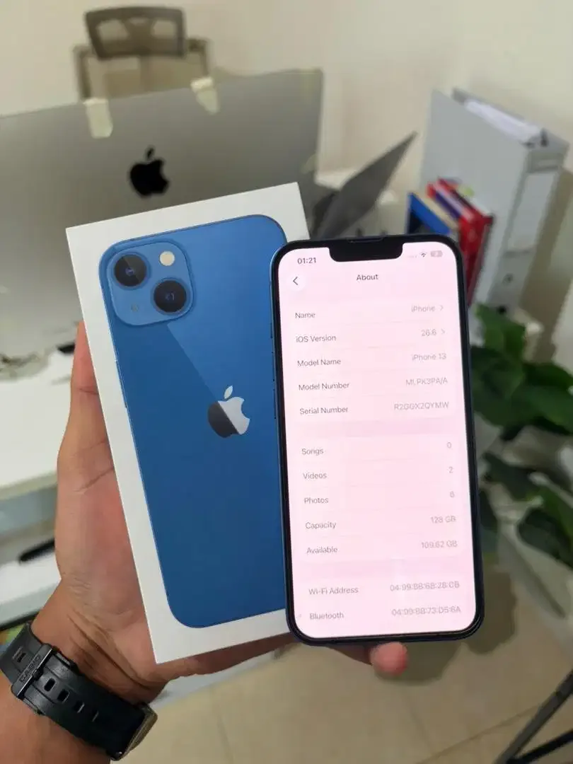 iPhone 13 128GB Ex iBox BH 90% Mulus Fullset Original - Image 3 of 4