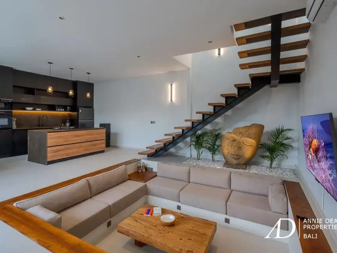 LEASEHOLD | MODERN MINIMALIST 3-BEDROOM VILLA IN PADONAN, CANGGU - Image 5 of 10
