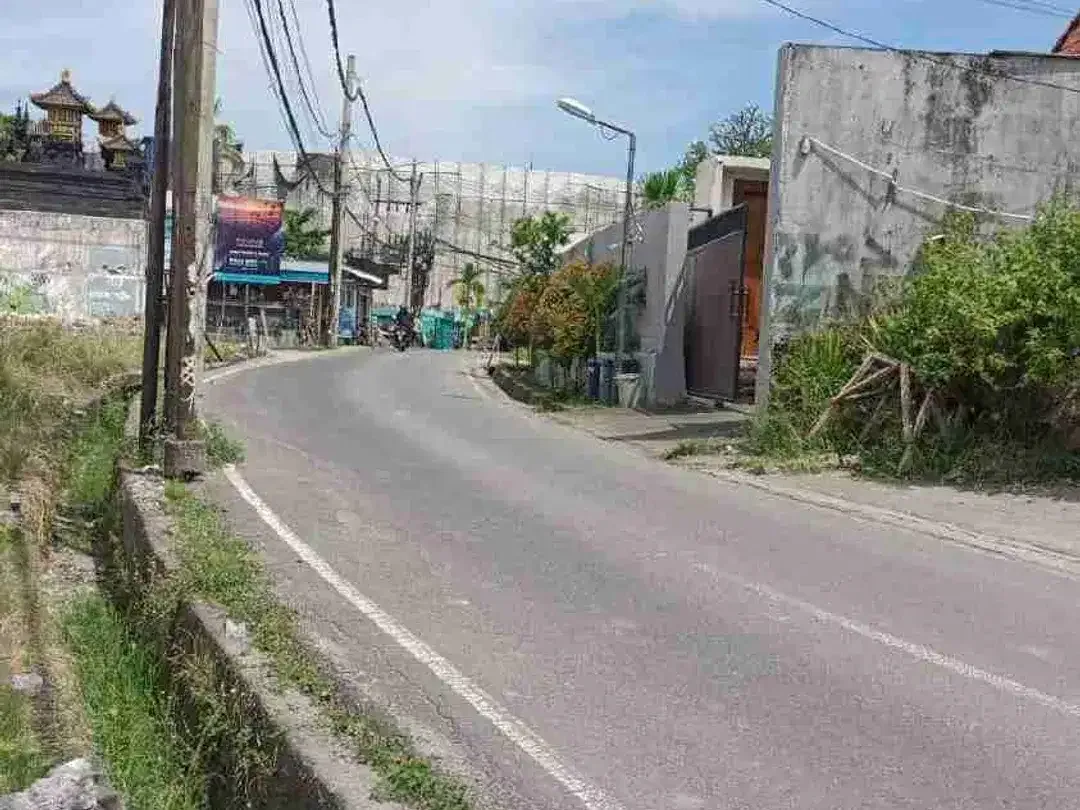 Di jual tanah pinggir jalan brawa Canggu dekat atlas beach, cocok untuk segala usaha resto, minimarket dll - Image 2 of 9