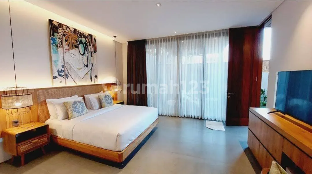 Villa Baru Mewah Lengkap Lokasi Strategis di Seminyak - Image 3 of 4