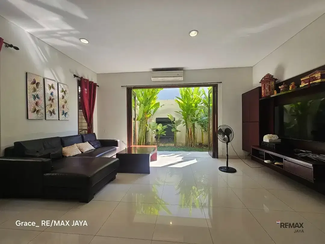 Premium Living Konsep Villa di Komplek Ekslusif Dijual, di Kuta - Image 1 of 10