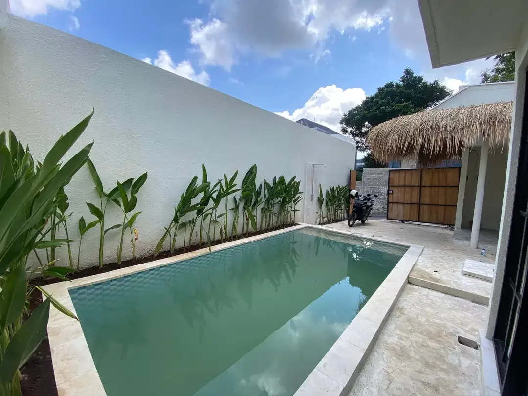 FOR SALE VILLA 2BR MINIMALIS AREA TENANG STARTEGIS DI NUSA DUA BALI - Image 8 of 9