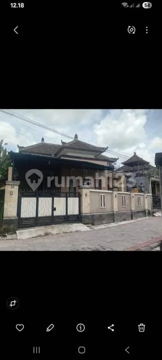Rumah Siap Huni Dekat Jalan Utama di Kapal Perang Lukluk, Badung - Image 1 of 4