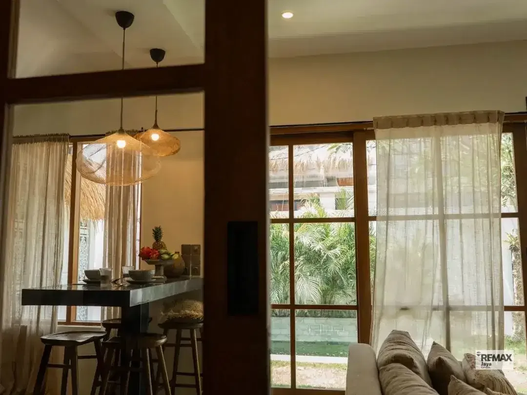 Stylish Tropical Villa With 13-Year Leasehold In Canggu - Image 9 of 10