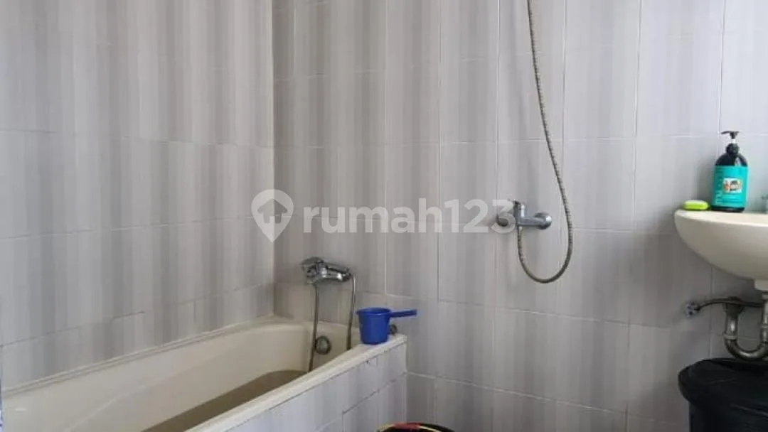 Rumah Bagus 2 Lantai di Permata Taman Giri Benoa Jimbaran Badung, Bali - Image 2 of 4