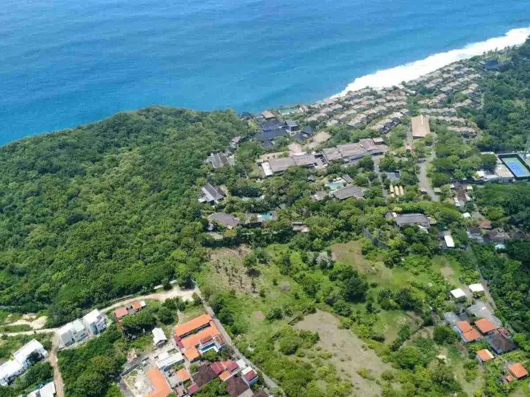 TANAH OCEAN VIEW DEKAT BULGARI RESORT. PECATU - Image 1 of 10