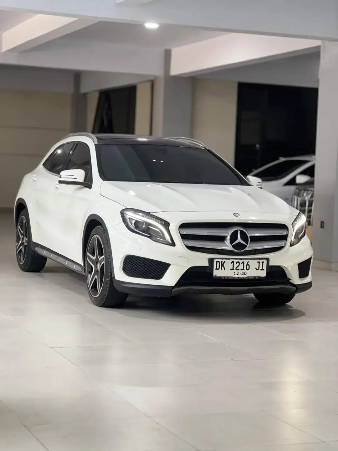 Mercy GLA 200 AMG Line 2015 Low KM - Image 1 of 10