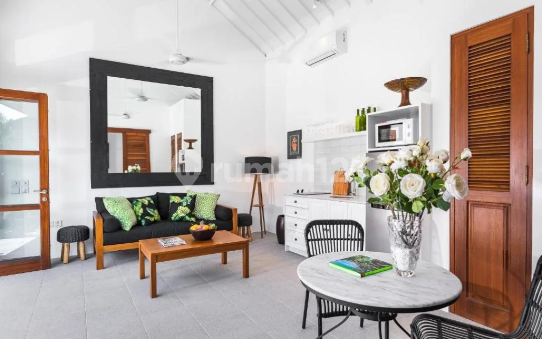 Leasehold-Charming 1 Bedroom Villa In The Heart Of Seminyak - Image 3 of 4