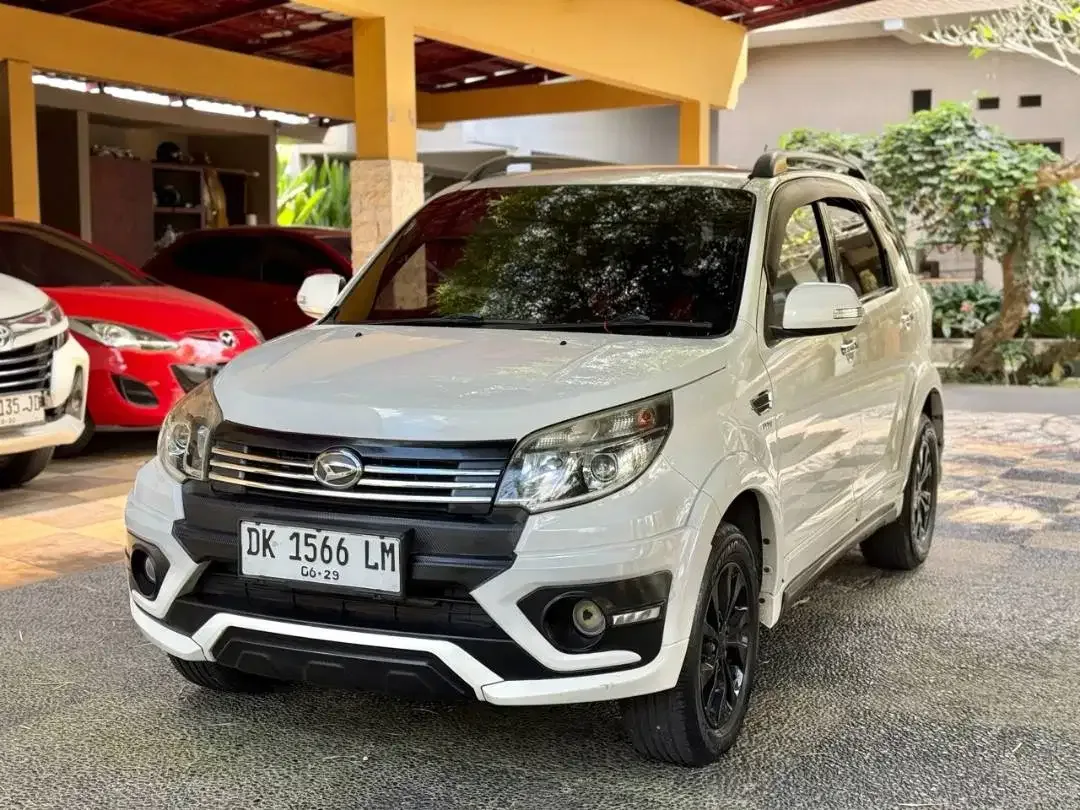 TERIOS ADVENTURE 2015 PUTIH DP 30 SIAP PAKAI - Image 2 of 8
