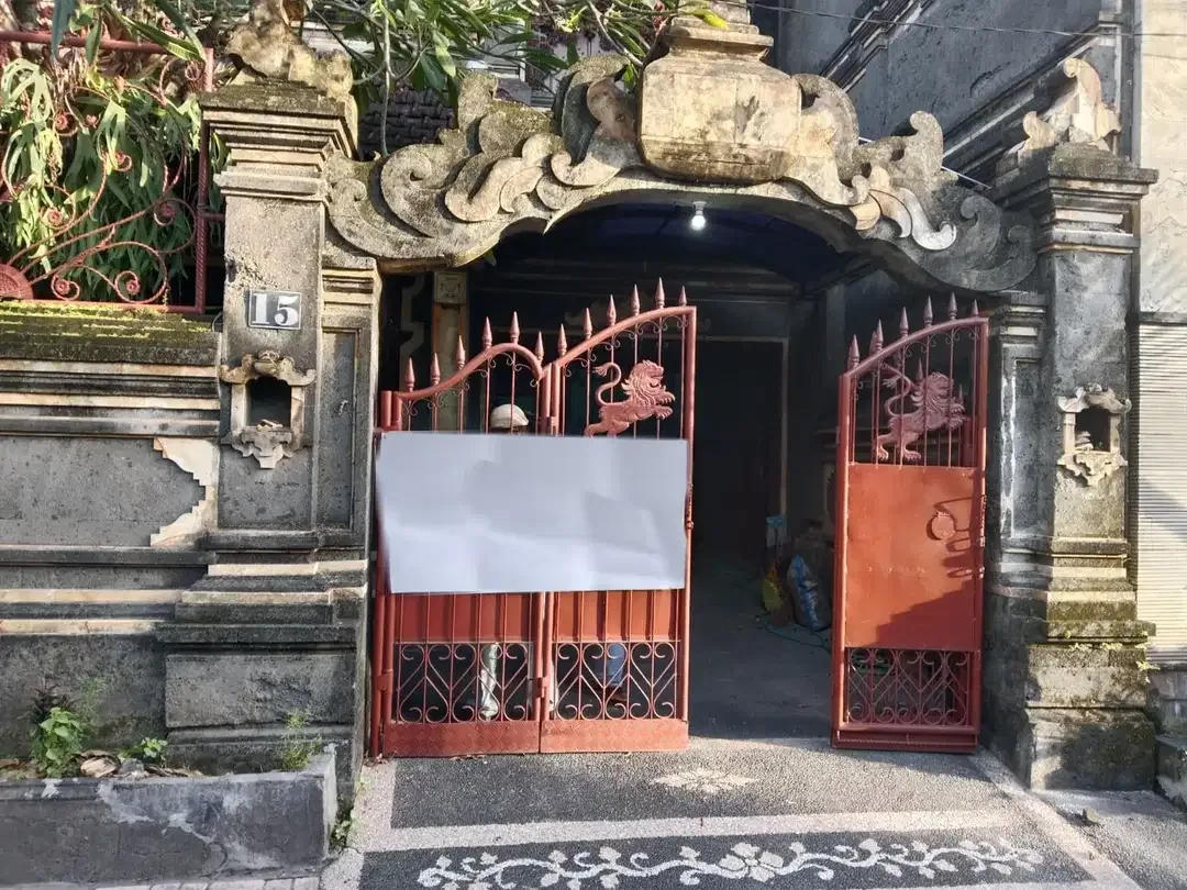 Disewakan Rumah 2 Lantai di Perumahan Buana Raya - Image 2 of 9