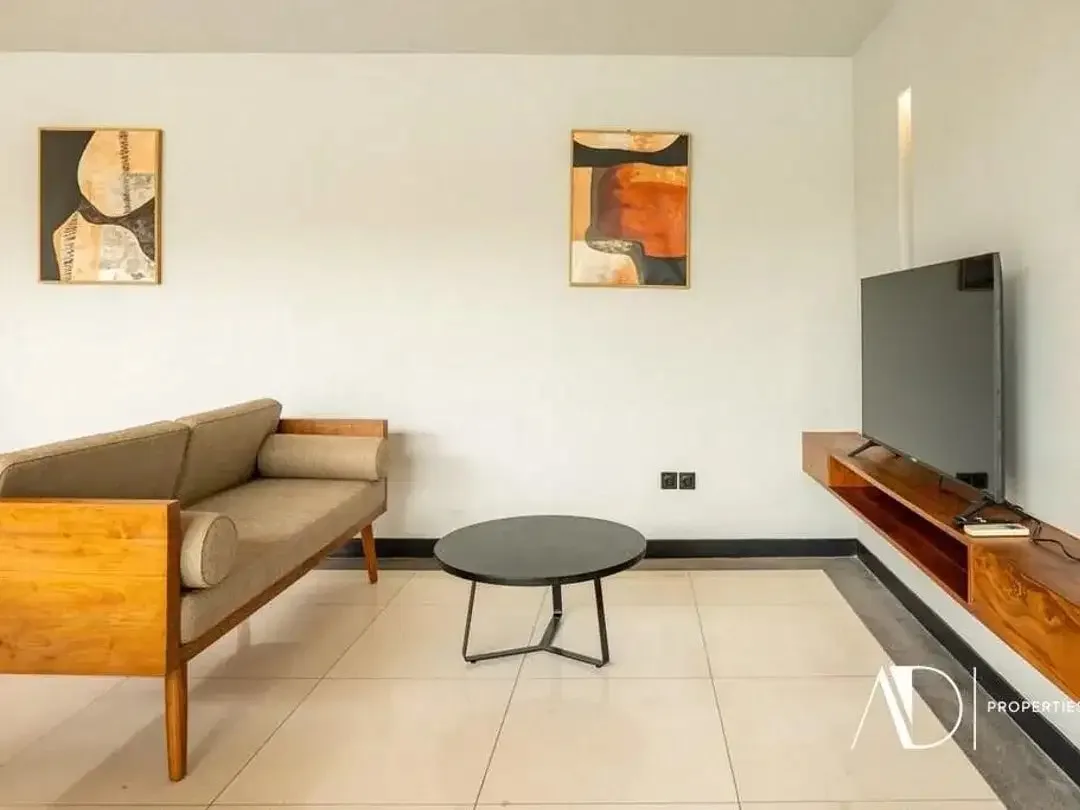 FREEHOLD/LEASEHOLD | FULLY FURNISHED 2-BEDROOM VILLA IN PRIME SEMINYAK - Image 8 of 10