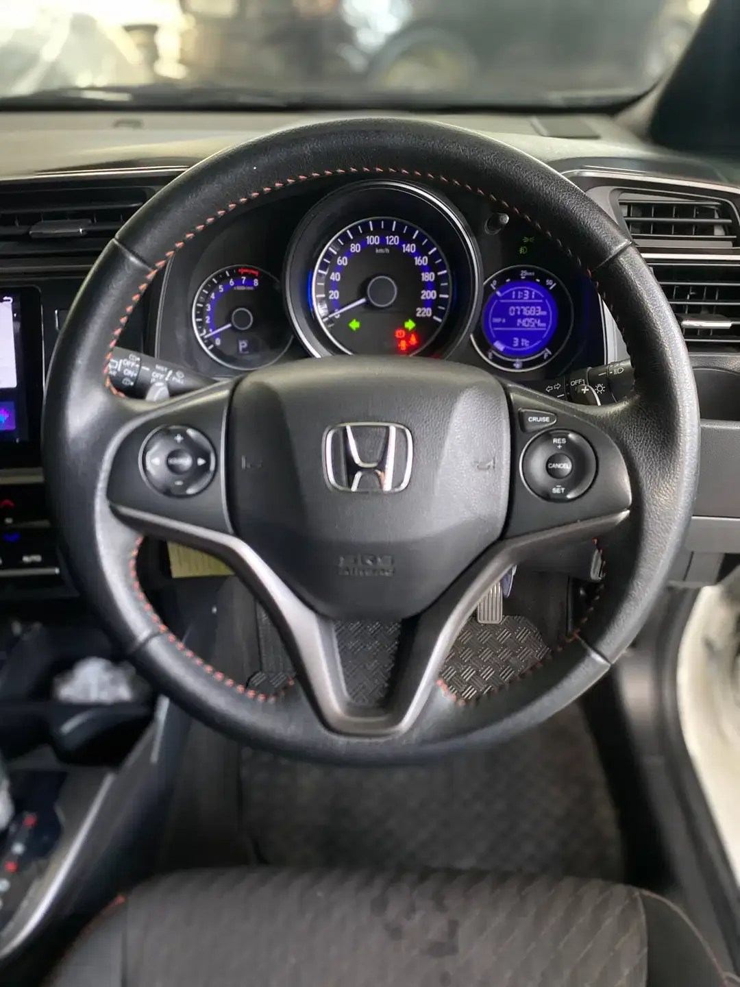 HONDA JAZZ RS 1.5 AT 2019 MATIC - Image 4 of 10