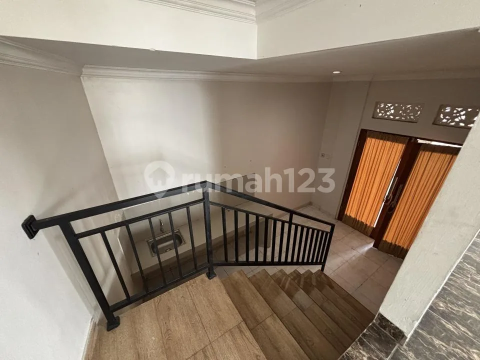 Rumah Siap Huni Lokasi Asri Lokasi Strategis di Jimbaran - Image 4 of 4