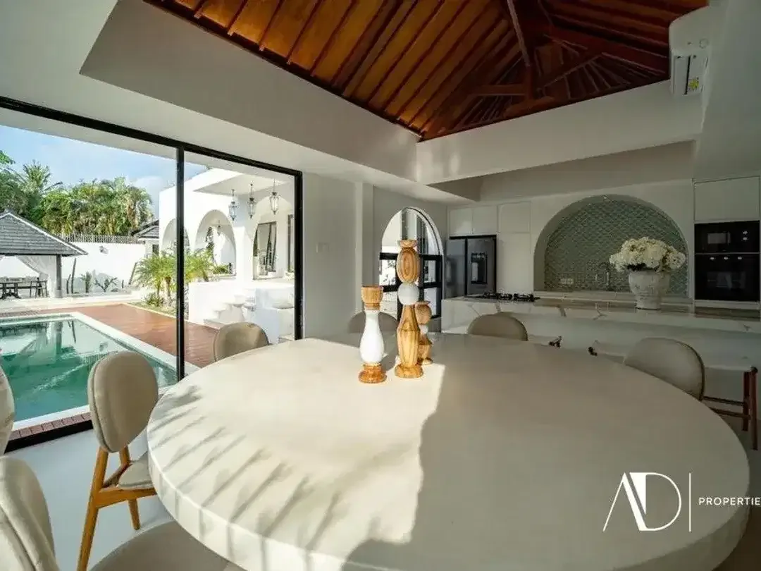 FREEHOLD OR LEASEHOLD | MODERN MEDITERRANEAN VILLA IN BERAWA, CANGGU - Image 10 of 10