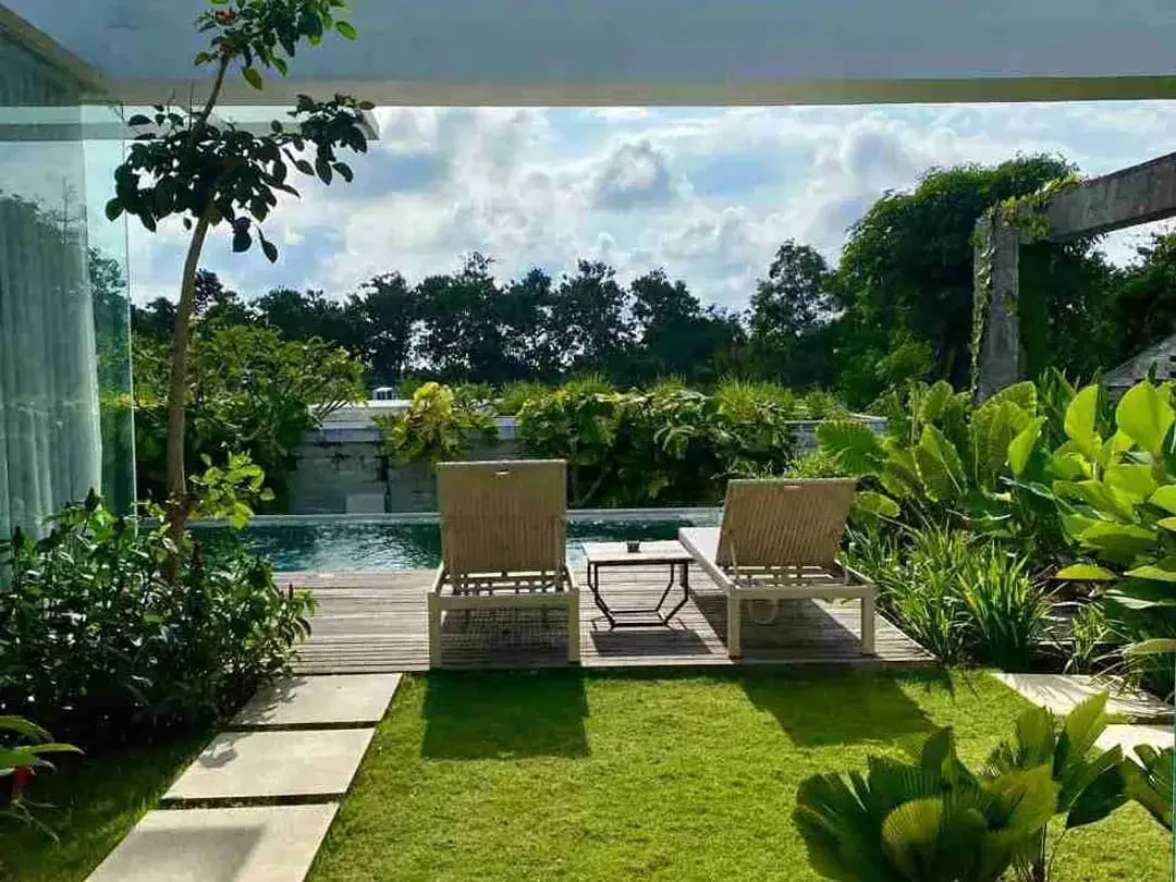 FREEHOLD/LEASEHOLD VILLA FULL FURNISH DI ULUWATU AT - Image 2 of 10