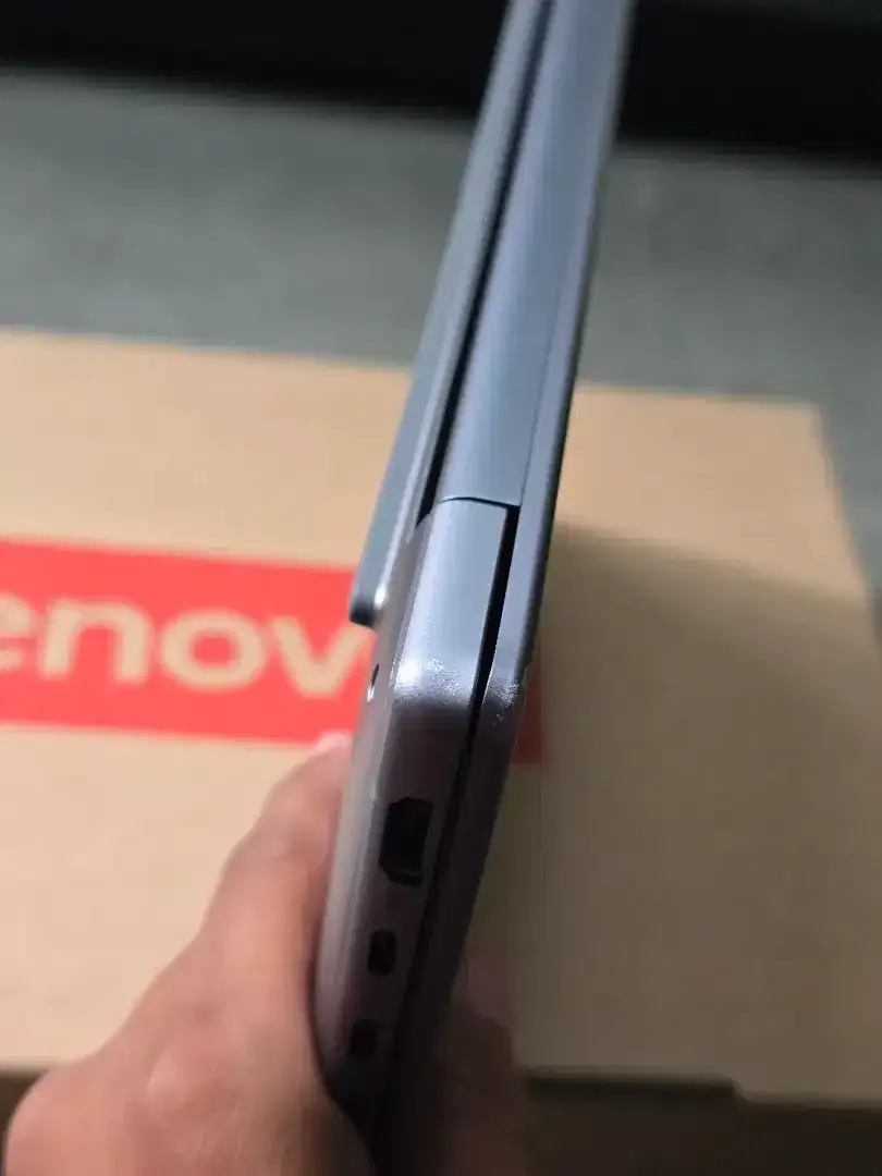 Lenovo IdeaPad Slim 5 14AHP10. Ryzen 7 8854HS 16GB 512GB - Image 10 of 10