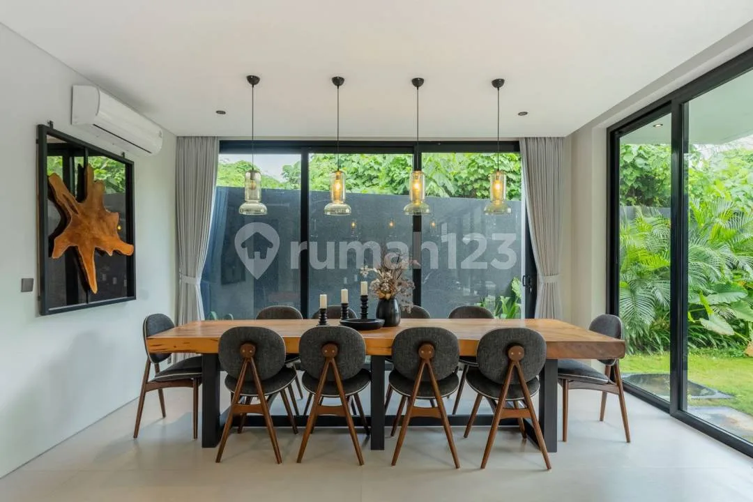 5Br Freehold Villa, Gym, Pool & Only 130M To Beach Pererenan - Image 4 of 4