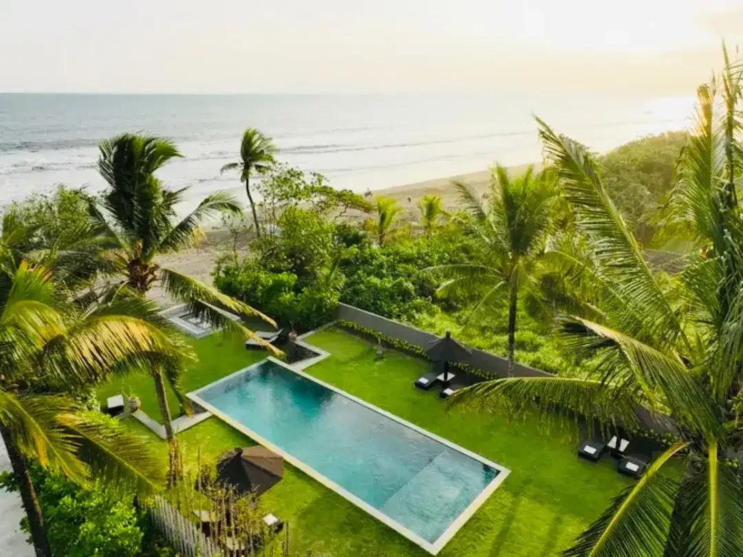 Villa Luxury Beach Front Pantai Pasut Kerambitan Tabanan - Image 2 of 10