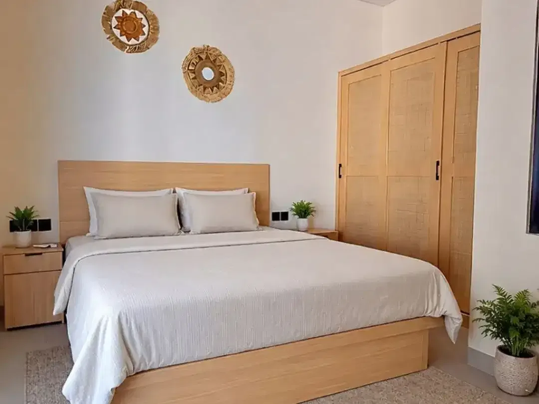 MODERN TROPICAL VILLA IN BUMI AYU SANUR - Image 7 of 8