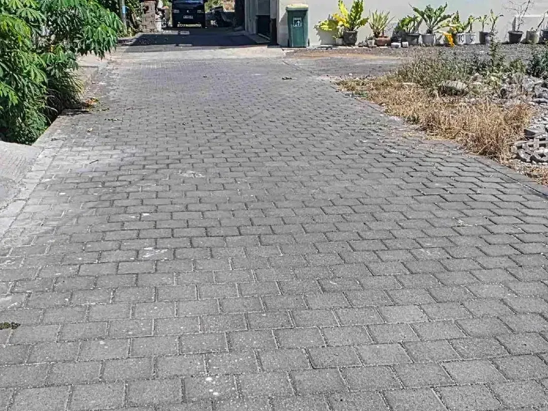 Jual Tanah Zona Kuning luas 144m/1.44are lokasi area jl Batur Sari dekat pantai sanur area investasi.kkli - Image 2 of 6